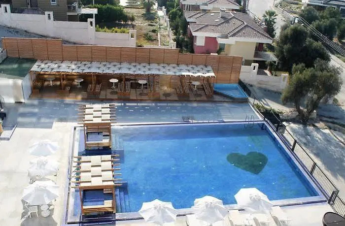 Loveyou Hotel 2*