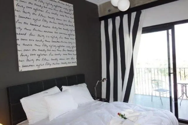 Loveyou Hotel 2*